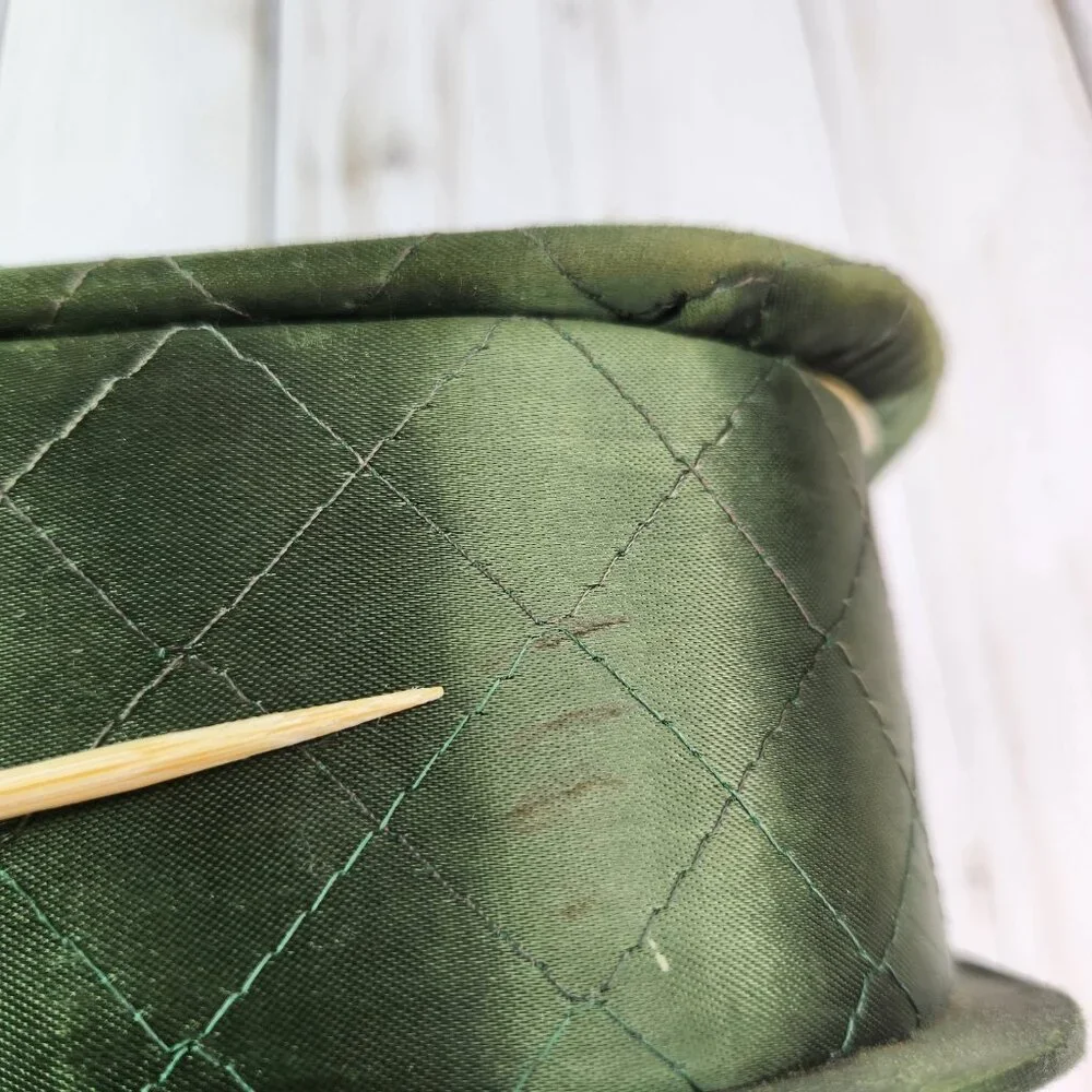 Quilted Green Satin Vanity Box Gloves Hankie Scarf Vintage 13.5 in *READ*